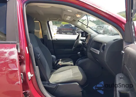 2016 Jeep Compass Sport из США, поврежденный, VIN 1C4NJDBB2GD778246